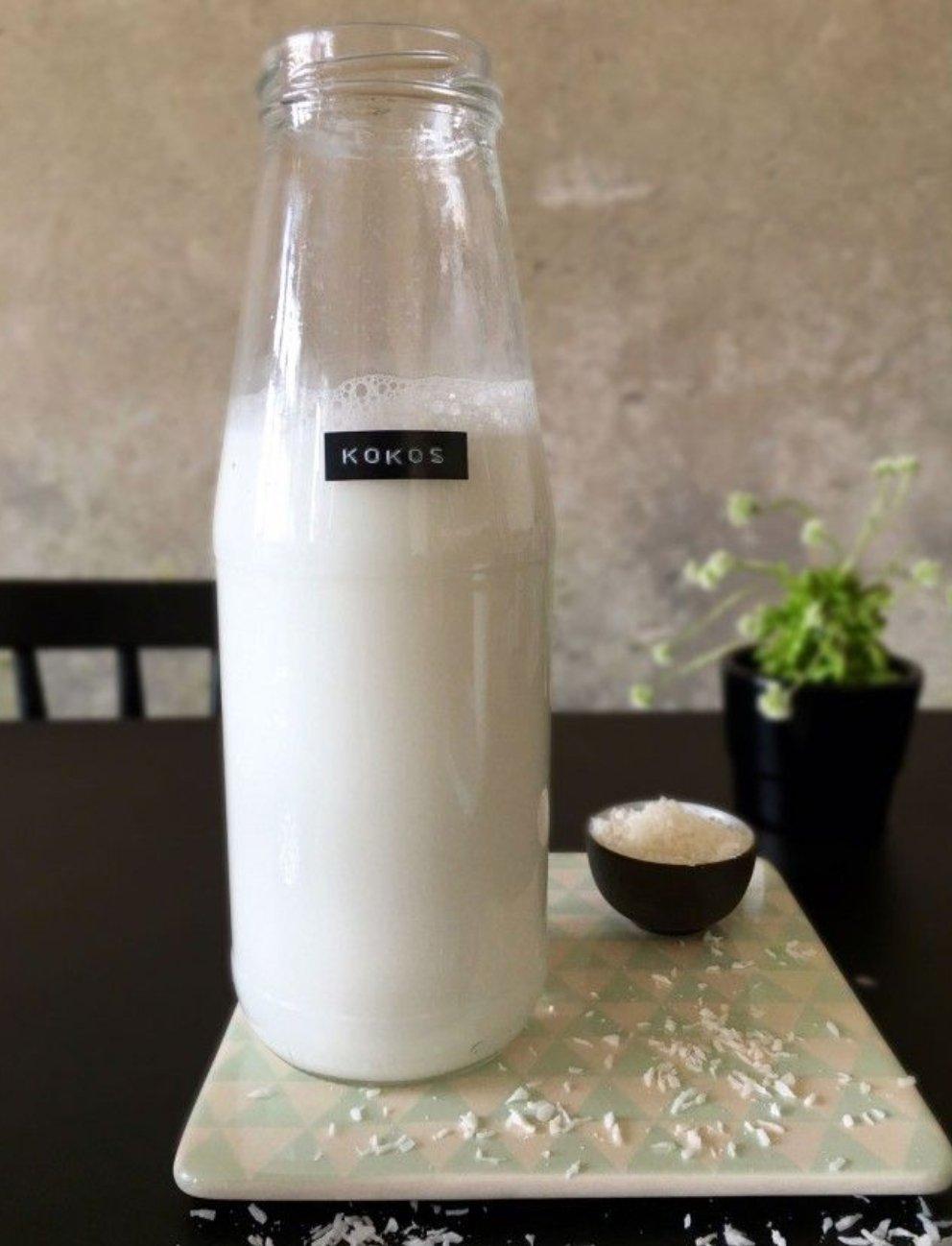KOKOSMELK VARIATIE VOOR EEN KURKUMA LATTE - Mulsi